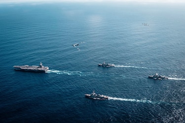 Presencia militar de Estados Unidos en el Caribe y el Pacífico: armamento, bases y alianzas
