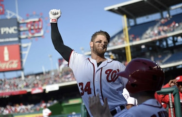Harper dispara 'grand slam' para llegar a 100 jonrones