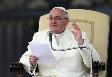 Francisco dice que escándalos por pedofilia son una vergüenza para la Iglesia