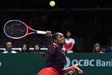 Stephens, cerca de las semisfinales del Masters; Osaka con pie y medio fuera