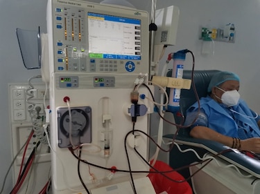 Apagón afectó funcionamiento de sala de hemodiálisis por dos horas; pieza debió ser comprada en Estados Unidos de urgencia