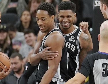 DeRozan guía a Spurs en triunfo sobre los Jazz