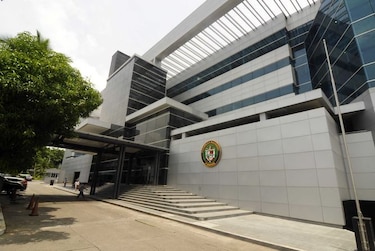 Buscan eliminar facultad del Ministerio de Gobierno de multar a medios de comunicación
