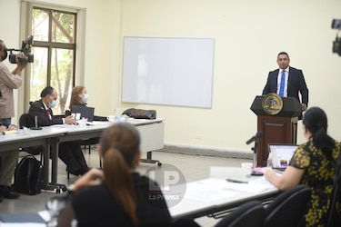 Comisión evaluadora reanuda entrevistas a candidatos a magistrado de la Corte Suprema Justicia
