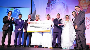 Entregan premio a los innovadores