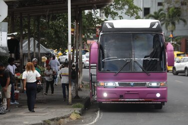 Accidentes con ‘diablos verdes’ dejan cinco muertos y reavivan alertas sobre transporte en Panamá Este