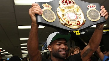 Vasyl Lomachenko no está en los planes del campeón panameño Jezreel Corrales