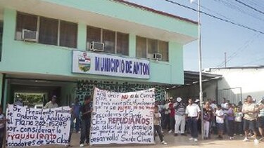 Pescadores, en alerta por desalojo en Santa Clara