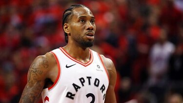 Los Clippers oficializan los fichajes de Leonard y George