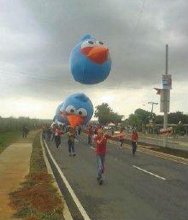 Un desfile de globos para unos cuantos