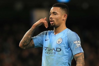 Manchester City gana  y mantiene la presión sobre el Liverpool