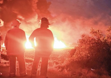 Suben a 66 los fallecidos por explosión de ducto en México