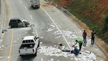 'No son boletas de votación', aclara el Tribunal Electoral sobre accidente en corredor Norte