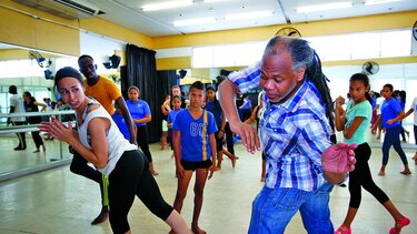 Una danza que moldea y libera