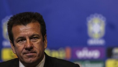 Con Neymar suspendido, Dunga anuncia primer equipo para eliminatorias