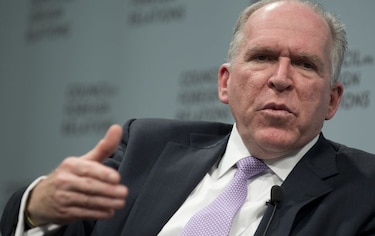Jefe de la CIA alerta de que es probable que EI tenga más ataques 'en proyecto'