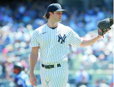 Marineros sacuden a Gerrit Cole para  vencer a los Yankees
