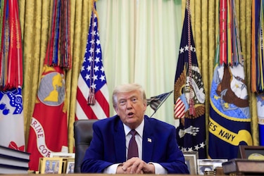 Aprueban una medida simbólica para frenar la guerra en Irán; Trump critica la votación