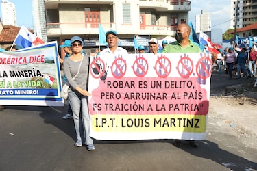 El perfil diverso de las marchas contra el contrato minero