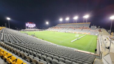 Canadá recibe a Estados Unidos en duelo por el liderato del premundial de Concacaf