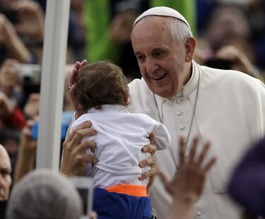 Papa pide a católicos que se pregunten si son fieles a Jesús o traidores