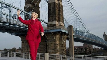 Clinton recibió por anticipado las preguntas de un debate en las primarias