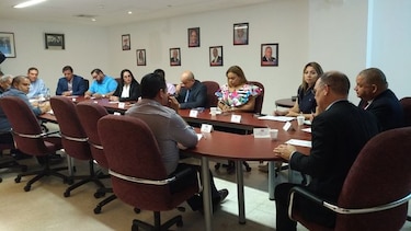 Aspirantes presidenciales del PRD y CEN afinan detalles para inscripción masiva