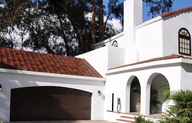 Tesla empezará a aceptar pedidos para sus tejas solares en abril