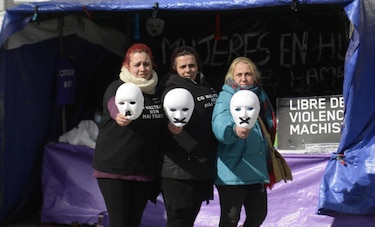 Mujeres en huelga de hambre desde hace 17 días en Madrid contra la violencia machista