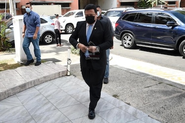 Ulloa no da nombres de imputados en escándalo