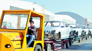 Fabricarán más carros eléctricos