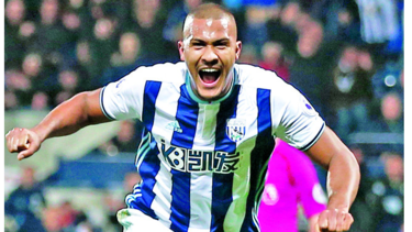 Venezolano Rondón marcó tres goles