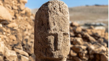 Lo que el hallazgo de una escultura de 12,000 años de antigüedad revela sobre el ego de nuestros ancestros