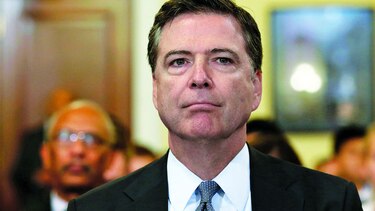 FBI investiga más correos electrónicos de Clinton