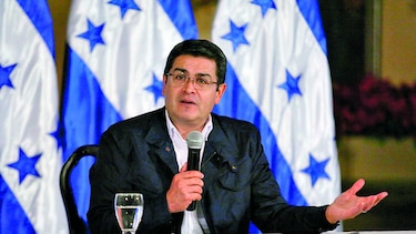 Avalan que Hernández busque candidatura presidencial