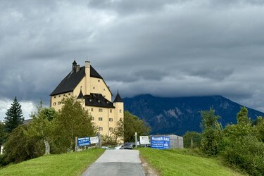 Las monjas que se fugaron de una residencia de ancianos podrán permanecer en su convento en los Alpes si abandonan las redes sociales