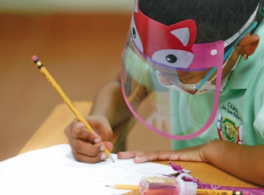 Al menos 33% de la población estudiantil retornó a clases semipresenciales en este tercer trimestre      