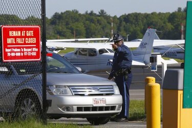 Cae avión y mueren siete personas en Massachusetts