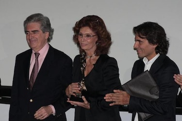 Con ‘Las Mañanitas’ y Ariel de Oro celebra México los 80 años de Sophia Loren