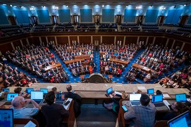 Los republicanos siguen sin acuerdo para desbloquear la Cámara Baja de Estados Unidos