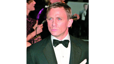 James Bond está expuesto al tabaquismo pasivo