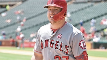 Trout llegó a 42 jonrones en victoria de los Angelinos