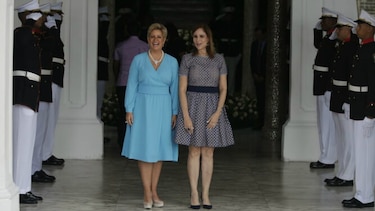 El primer encuentro de Lorena de Varela y Yazmín de Cortizo