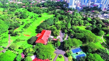 Panameños firman contra remodelación del parque Omar