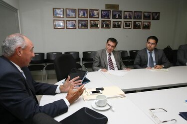 Observadores electorales de la ONU se reunieron con canciller Henríquez