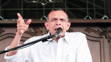 Fiscalía investigará al expresidente Lobo