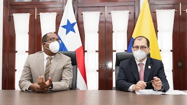 Caraballo se reúne con Fiscal General de Colombia; evalúan estrategias contra el tráfico de migrantes y delitos financieros
