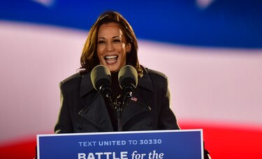 ‘Empecemos a trabajar', dice Kamala Harris; será la primera mujer en ocupar la vicepresidencia de Estados Unidos