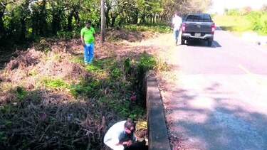 Inspeccionan puentes ubicados en el distrito de Boquerón