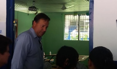 Varela hablará con Solís sobre flujo migratorio y seguridad